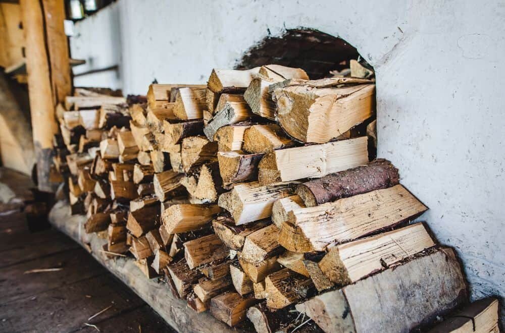How many pieces of wood in a cord? Understanding cord measurements for firewood