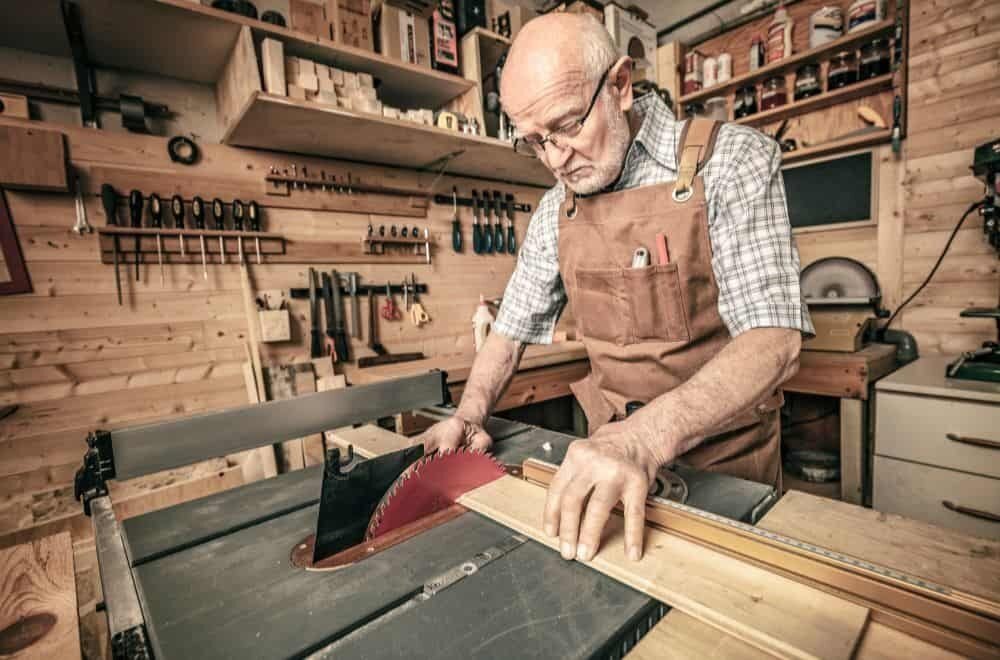 How to Attach Wood to Metal Without Screws: Alternative Methods