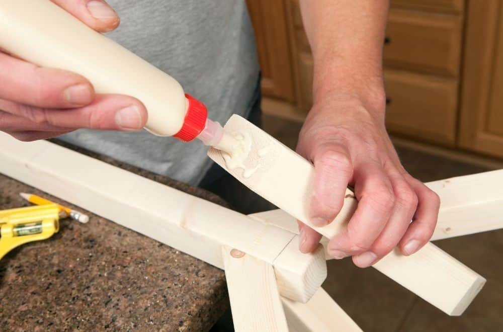 Best Glue for Connecting Plastic to Wood: A Comprehensive Guide